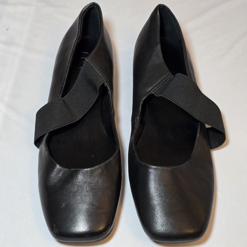 Blondo Brielle Genuine Leather Water Resistant Black Ballet Flat Shoes, sz 7